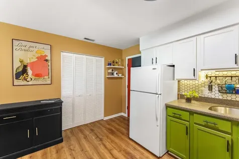884 South Plum Grove Road Palatine IL 60067