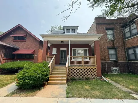 7653 South Saint Lawrence Avenue Chicago IL 60619