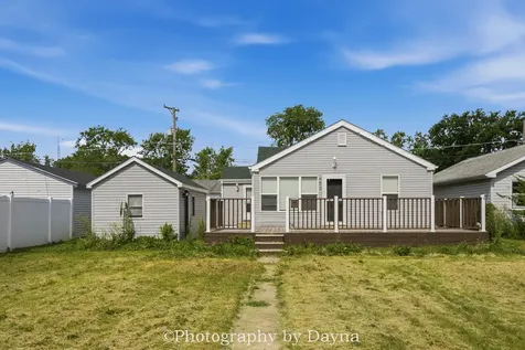 453 North Michigan Avenue Bradley IL 60915
