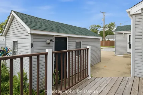453 North Michigan Avenue Bradley IL 60915