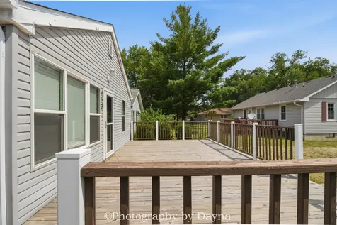 453 North Michigan Avenue Bradley IL 60915