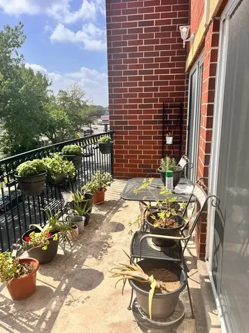 5758 North California Avenue Chicago IL 60659