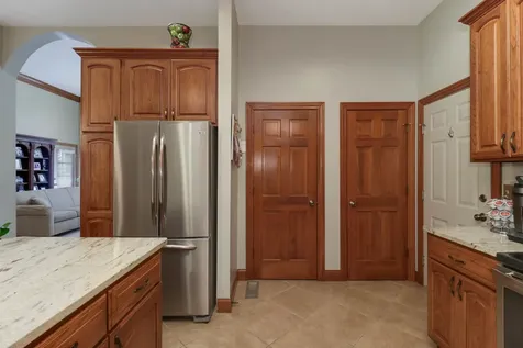 17 Grape Vine Lane Bloomington IL 61704