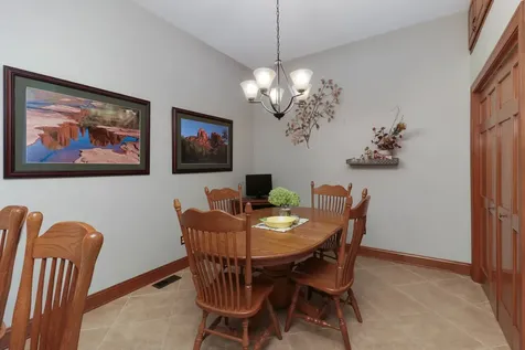 17 Grape Vine Lane Bloomington IL 61704