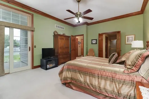 17 Grape Vine Lane Bloomington IL 61704