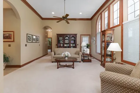17 Grape Vine Lane Bloomington IL 61704