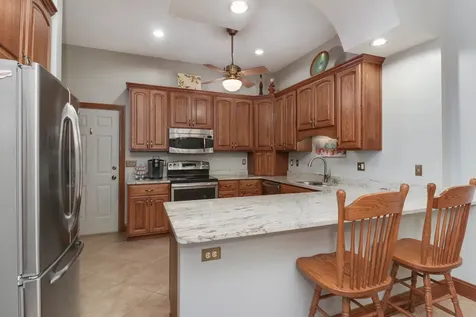 17 Grape Vine Lane Bloomington IL 61704
