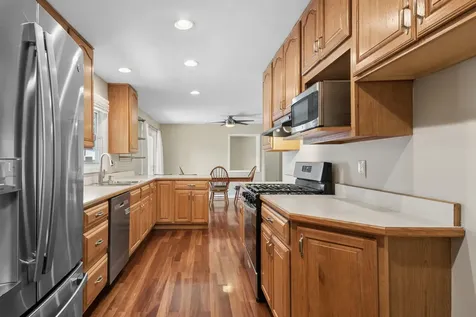 680 Brantwood Court Elk Grove Village IL 60007