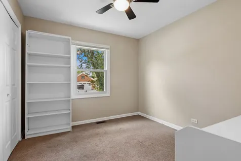 680 Brantwood Court Elk Grove Village IL 60007