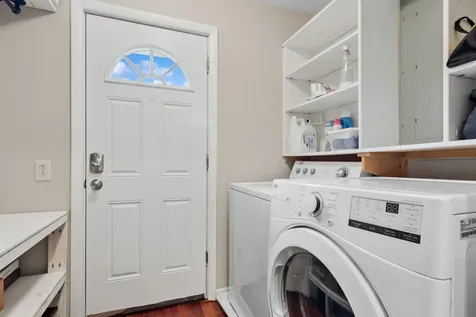 680 Brantwood Court Elk Grove Village IL 60007