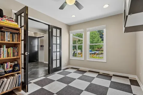 680 Brantwood Court Elk Grove Village IL 60007