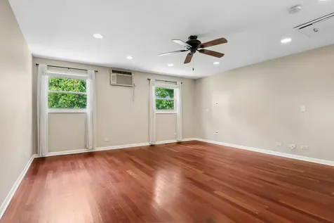 680 Brantwood Court Elk Grove Village IL 60007
