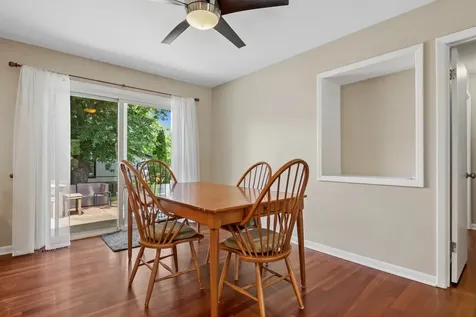 680 Brantwood Court Elk Grove Village IL 60007