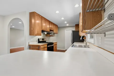 680 Brantwood Court Elk Grove Village IL 60007