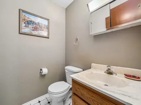 131 Innsbrook Drive Streamwood IL 60107