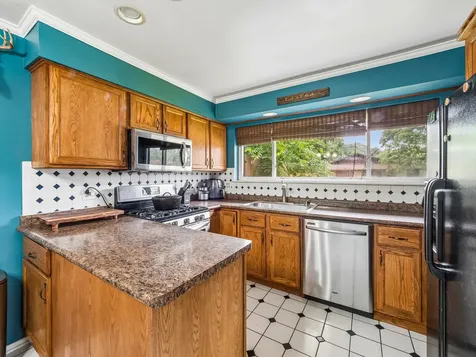 131 Innsbrook Drive Streamwood IL 60107