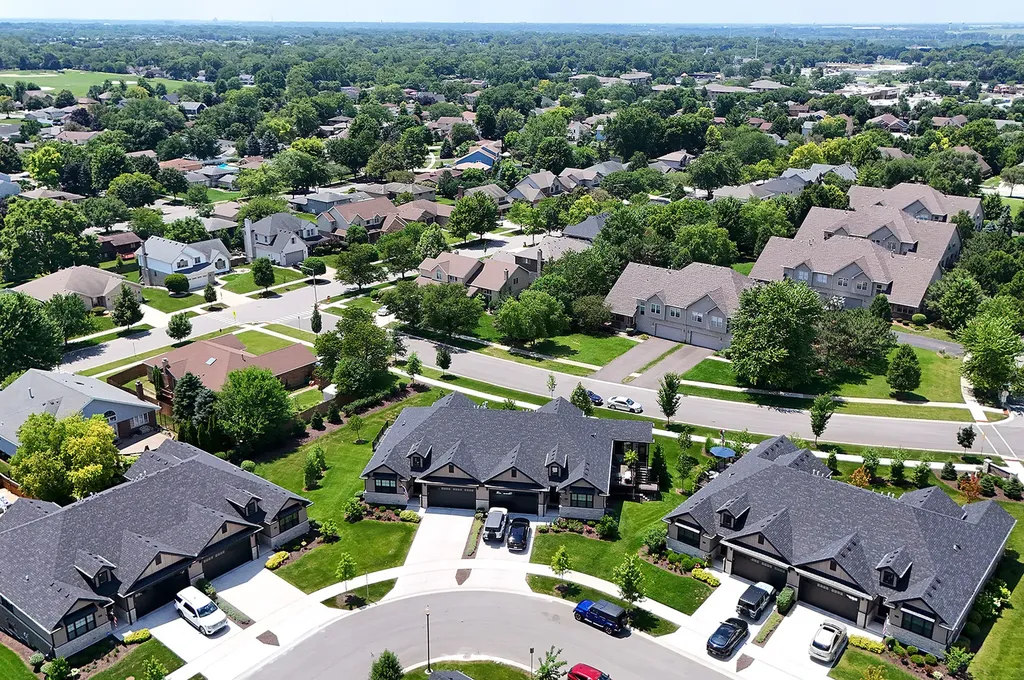 1352 Lacoma Court Lockport IL 60441