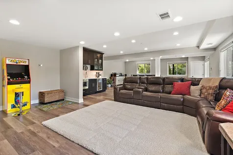 1352 Lacoma Court Lockport IL 60441
