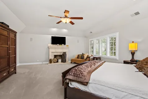 610 Grant Court Burr Ridge IL 60527