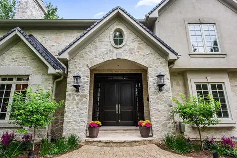610 Grant Court Burr Ridge IL 60527