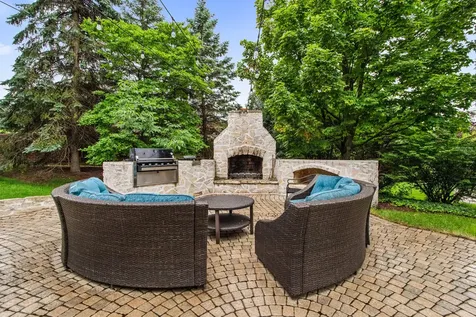 610 Grant Court Burr Ridge IL 60527