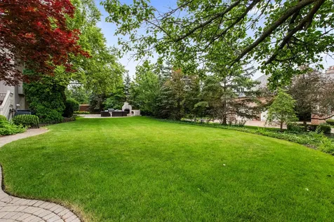 610 Grant Court Burr Ridge IL 60527