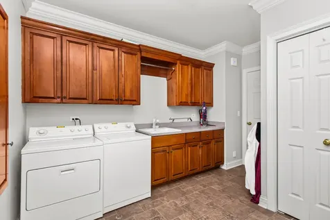 610 Grant Court Burr Ridge IL 60527