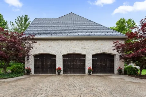 610 Grant Court Burr Ridge IL 60527