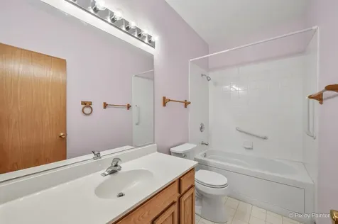 107 Fawn Lane Elgin IL 60120