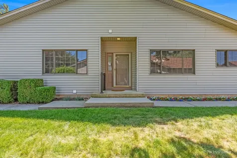 107 Fawn Lane Elgin IL 60120