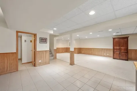 107 Fawn Lane Elgin IL 60120