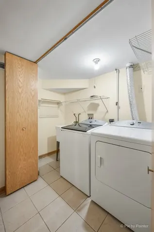 107 Fawn Lane Elgin IL 60120