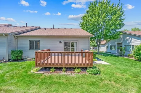 107 Fawn Lane Elgin IL 60120