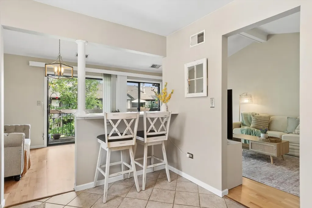 230 Windsor Lane Willowbrook IL 60527