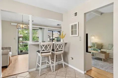 230 Windsor Lane Willowbrook IL 60527