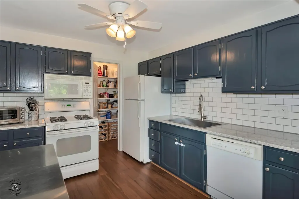 2158 Sunderland Court Naperville IL 60565