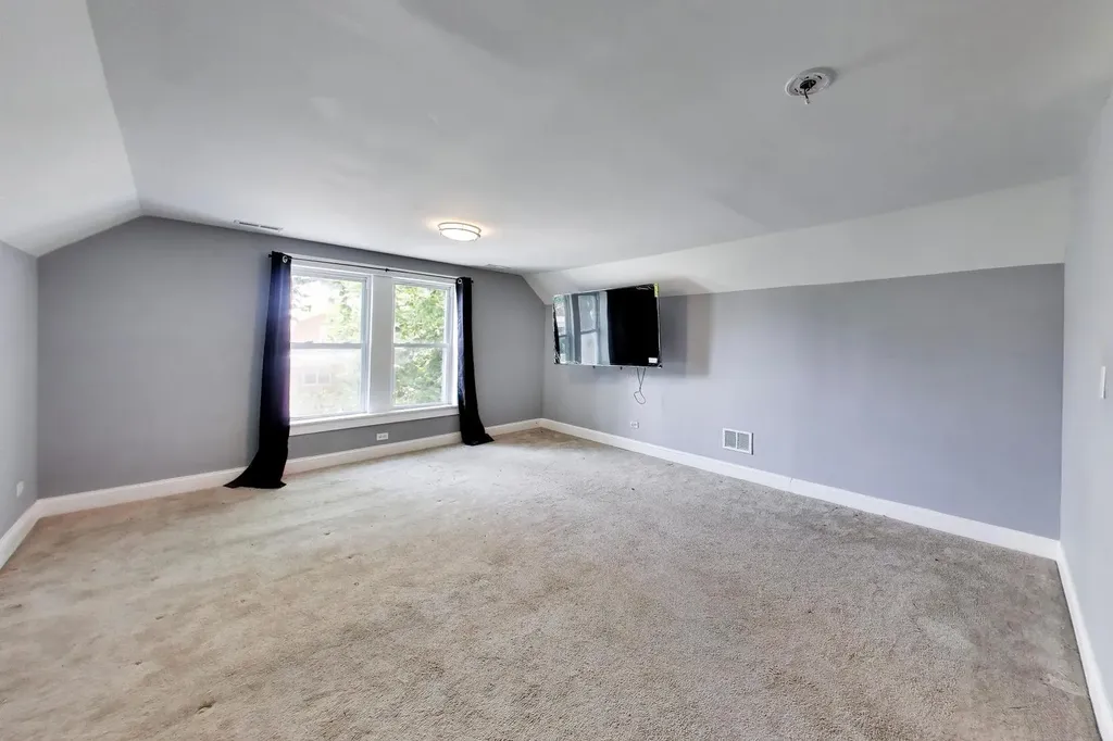 7643 South Eberhart Avenue Chicago IL 60619