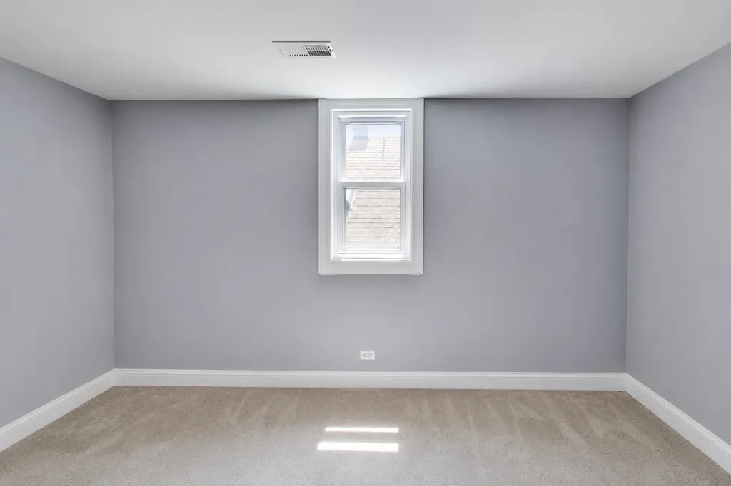 7643 South Eberhart Avenue Chicago IL 60619