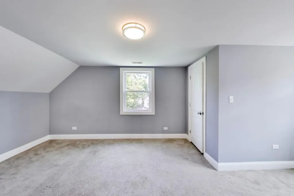 7643 South Eberhart Avenue Chicago IL 60619
