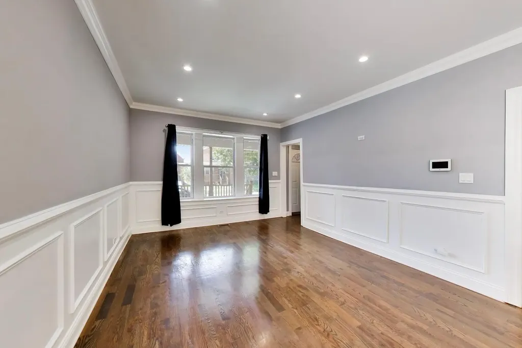 7643 South Eberhart Avenue Chicago IL 60619