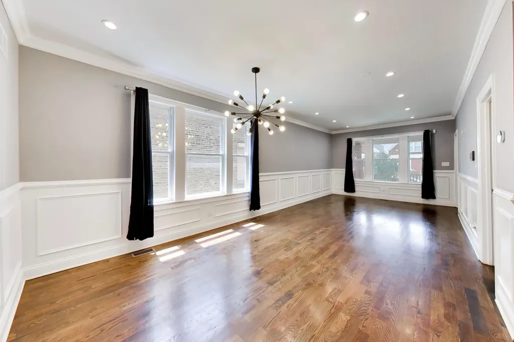 7643 South Eberhart Avenue Chicago IL 60619