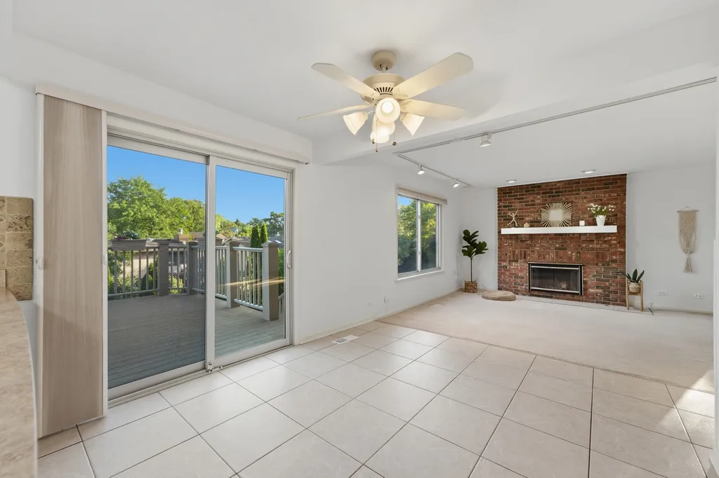 499 Carlsbad Trail Roselle IL 60172