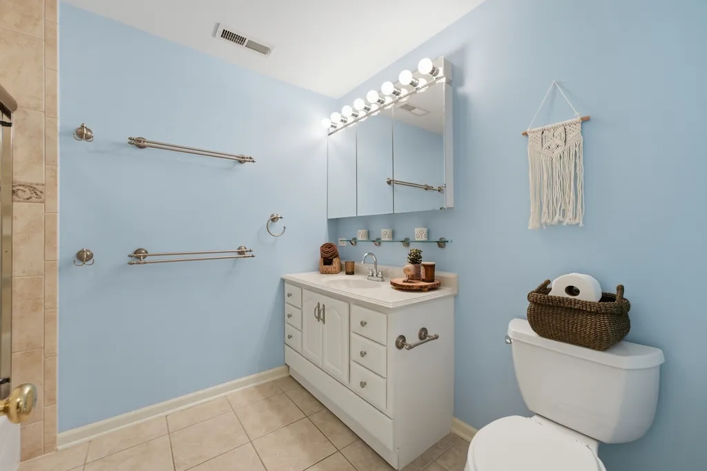 499 Carlsbad Trail Roselle IL 60172