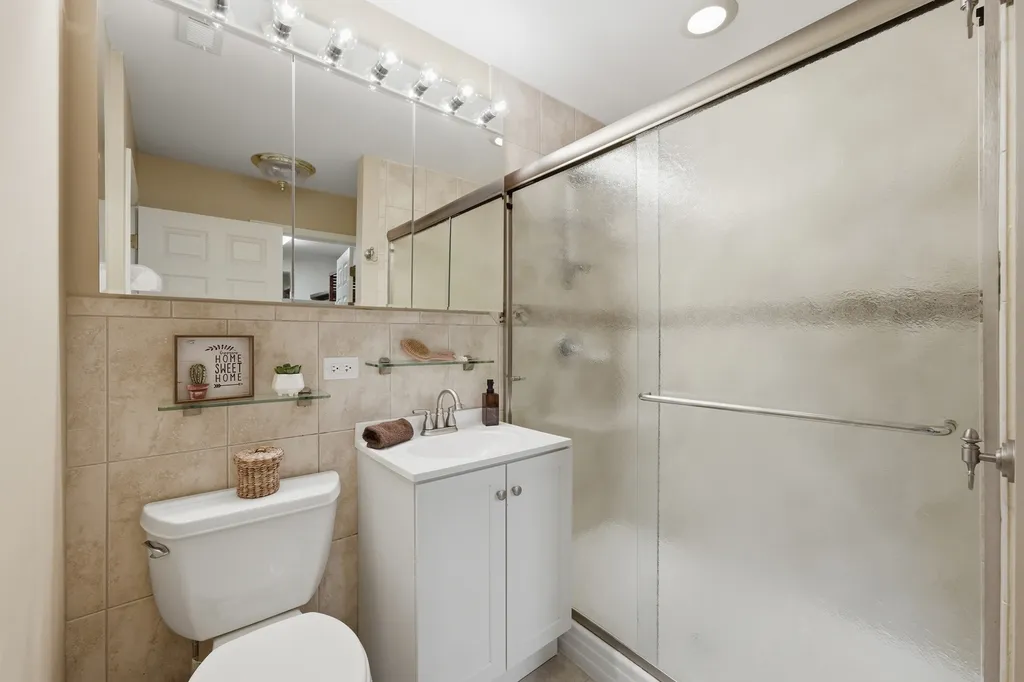 499 Carlsbad Trail Roselle IL 60172