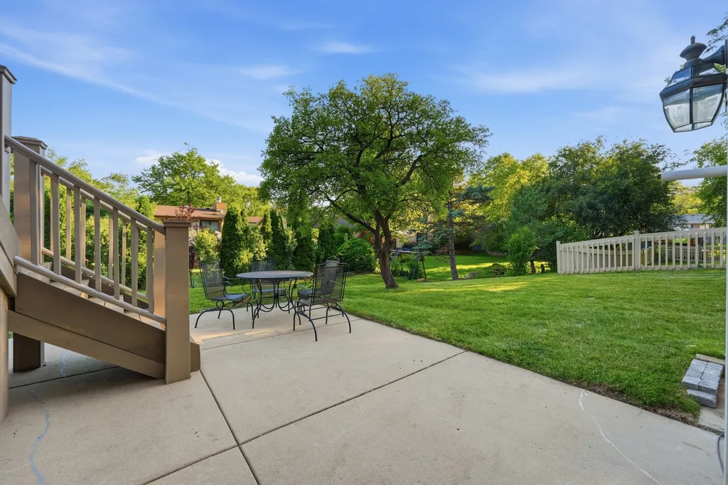 499 Carlsbad Trail Roselle IL 60172