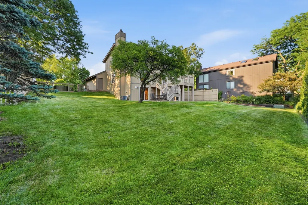 499 Carlsbad Trail Roselle IL 60172