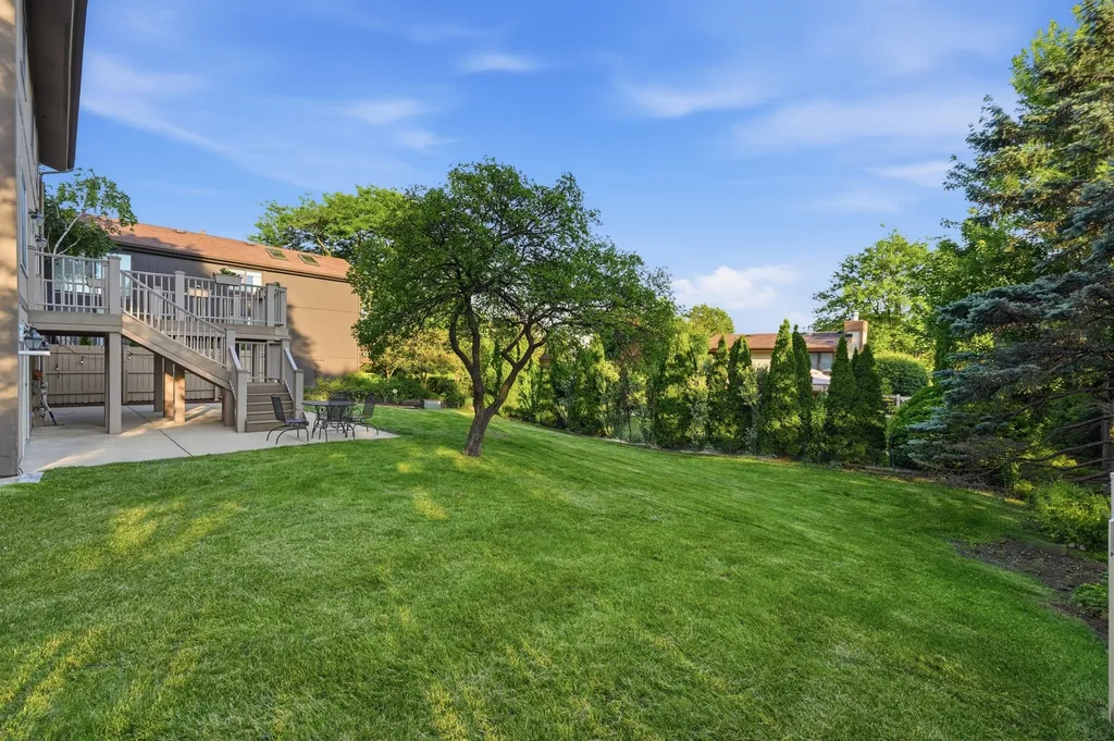 499 Carlsbad Trail Roselle IL 60172