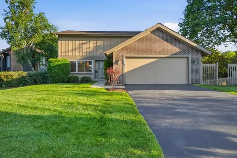 499 Carlsbad Trail Roselle IL 60172