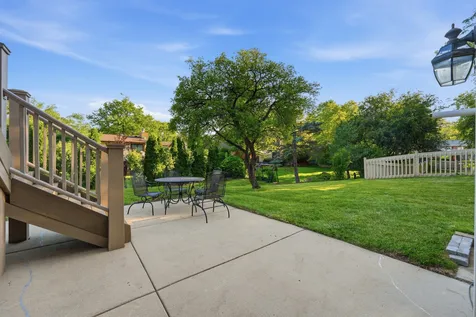 499 Carlsbad Trail Roselle IL 60172
