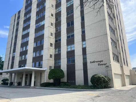141 North La Grange Road La Grange IL 60525